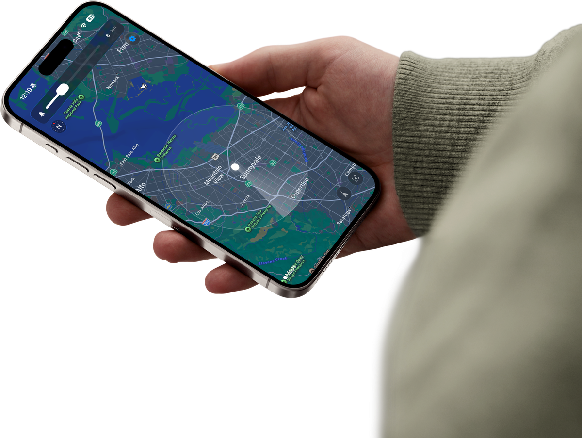AeroTail app showing aircraft tracking on a map